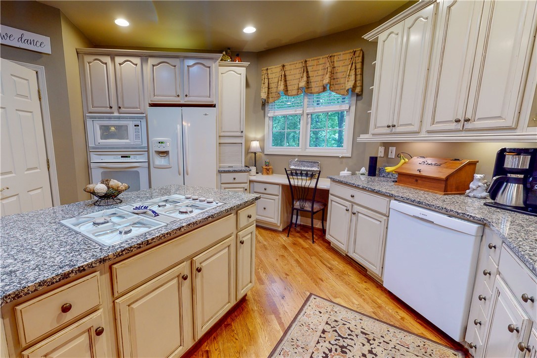 106 Red Maple Way Clemson, SC 29631 - Photo 7 of 48