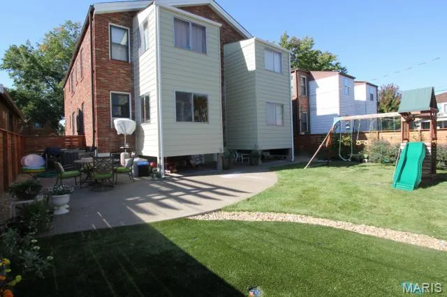 $1,000 | 3965 Fillmore Street, Unit 2, St. Louis, MO 63116