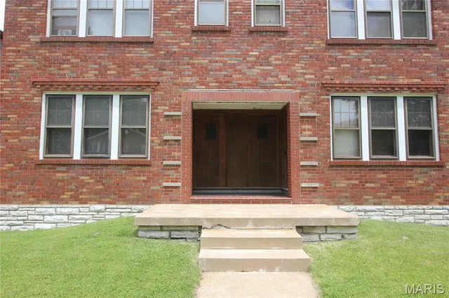 $1,000 | 3965 Fillmore Street, Unit 2, St. Louis, MO 63116