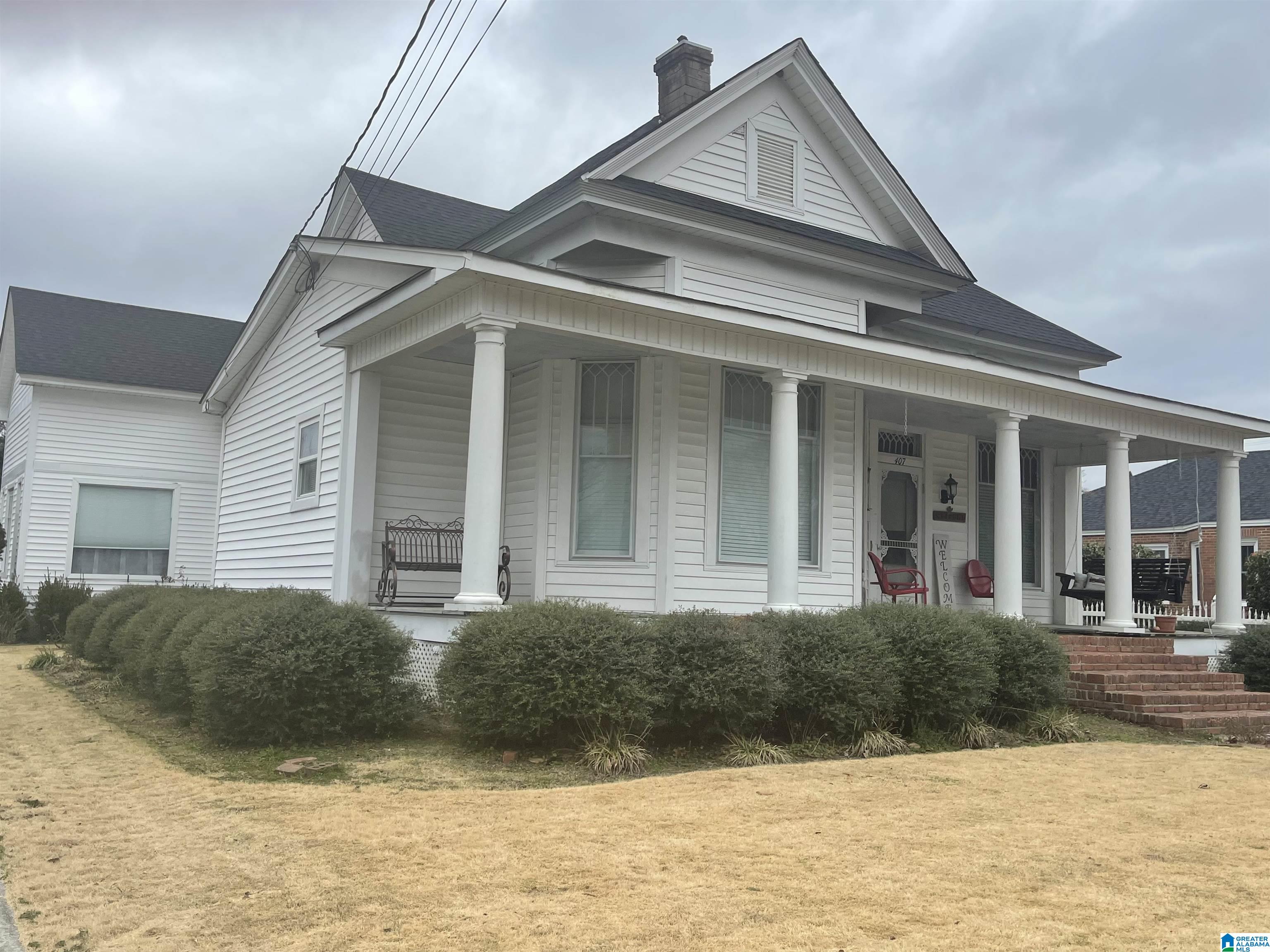 407 6th Street North Clanton, AL 35045 - Photo 4 of 49
