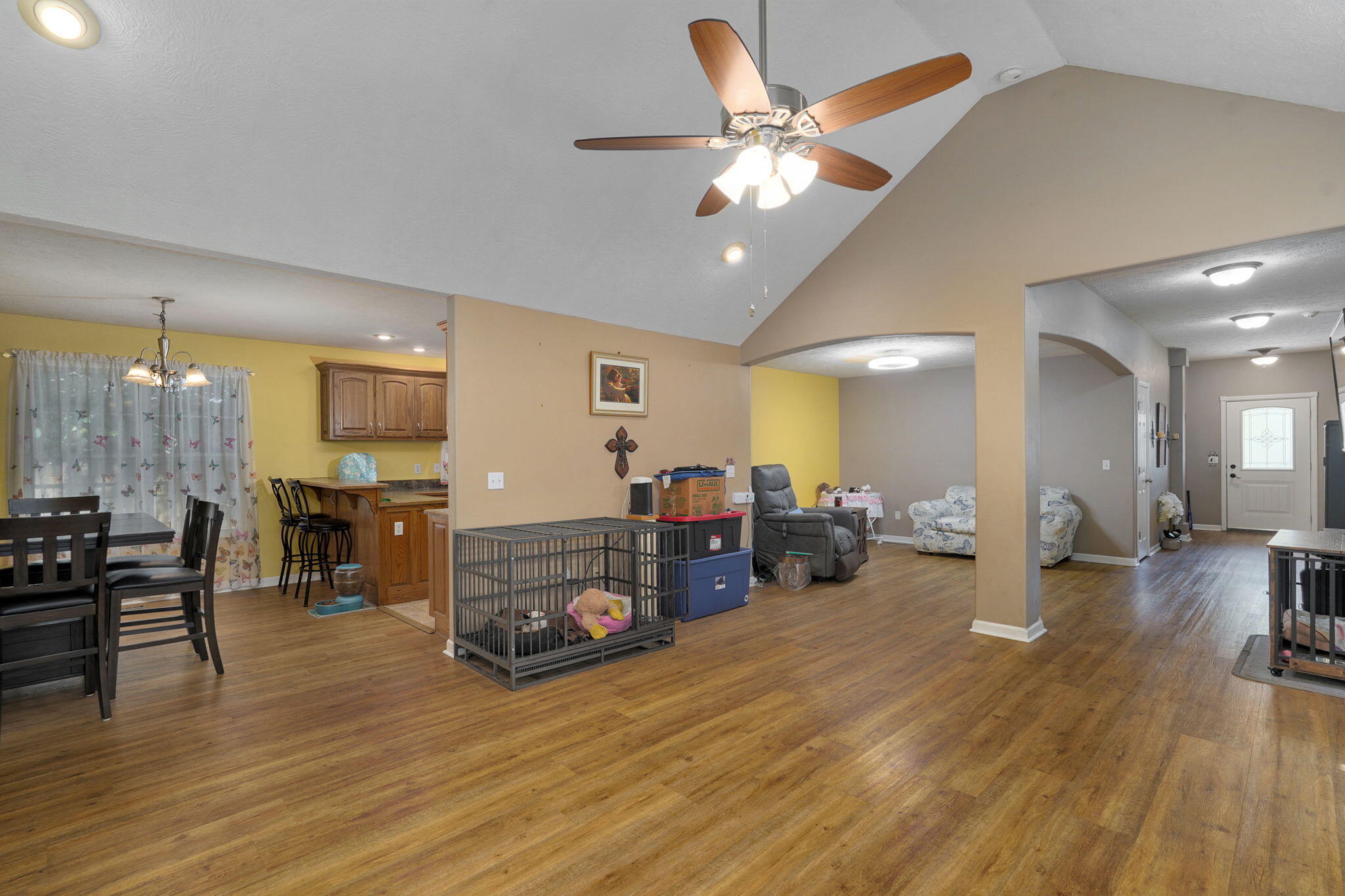 3977 West Beechwood Street Springfield, MO 65807 - Photo 3 of 30 3977 W Beechwood St-9