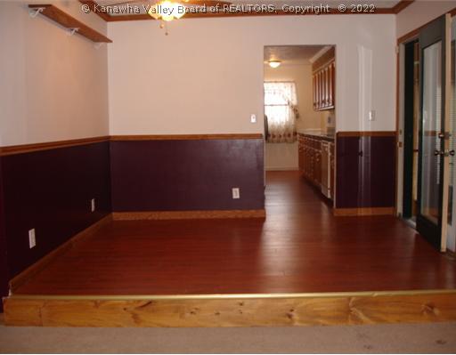 18 3rd Street Winfield, WV 25213 - Photo 5 of 8 Dining Room.