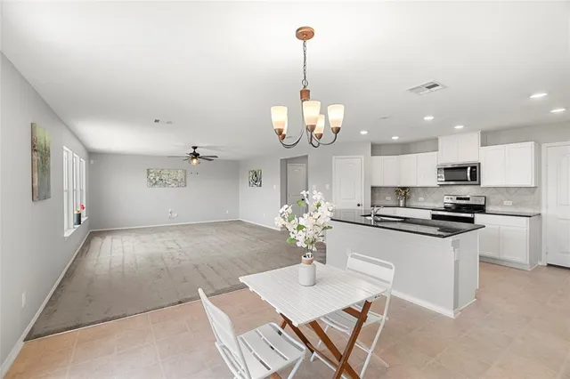 $365,000 | 117 West Point Way, Elgin, TX 78621