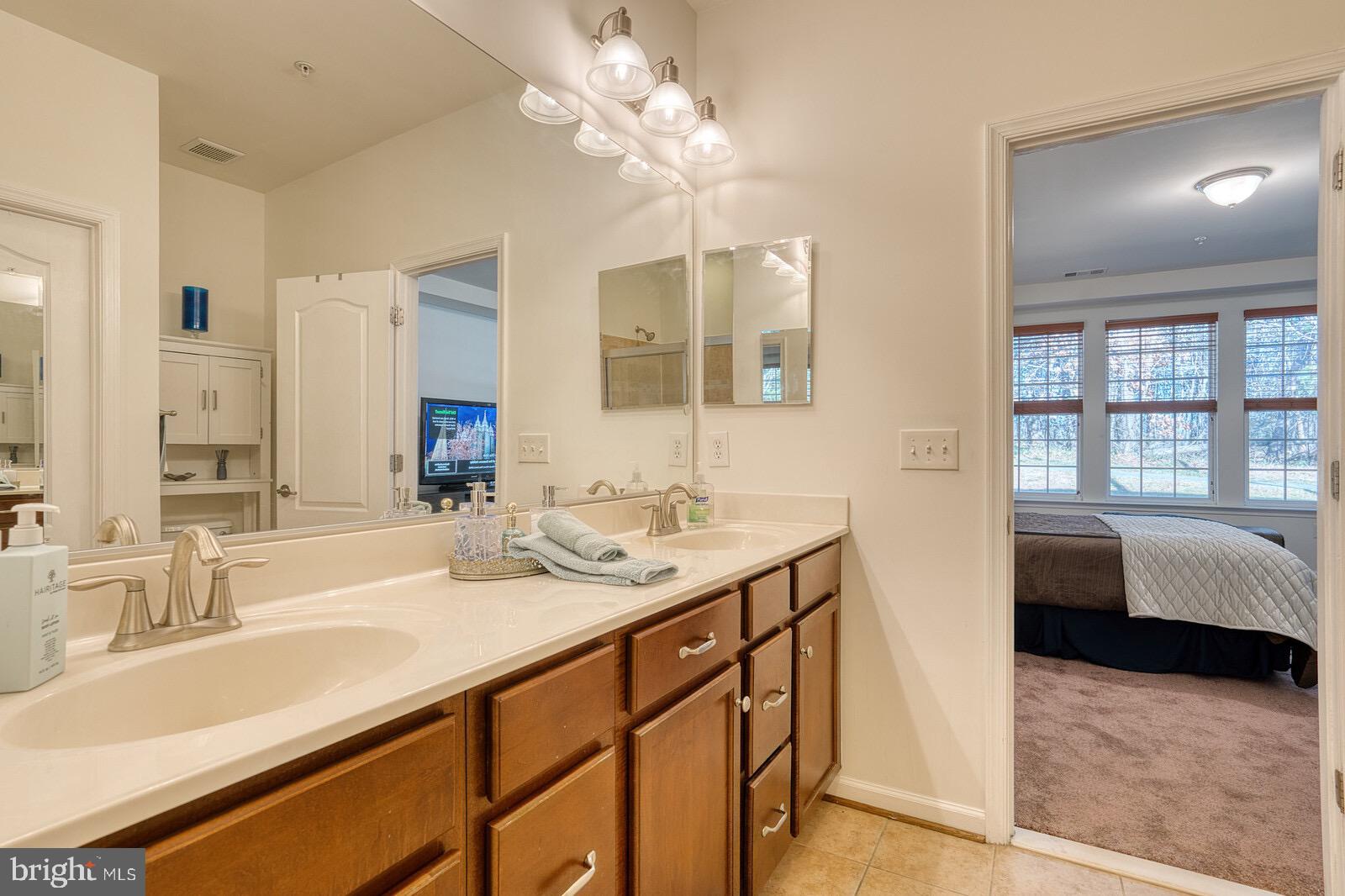 13113 Winding Trail Road Laurel, MD 20707 - Photo 22 of 37 FROM THIS BATH IS AN ADJOINING WALK IN CLOSET