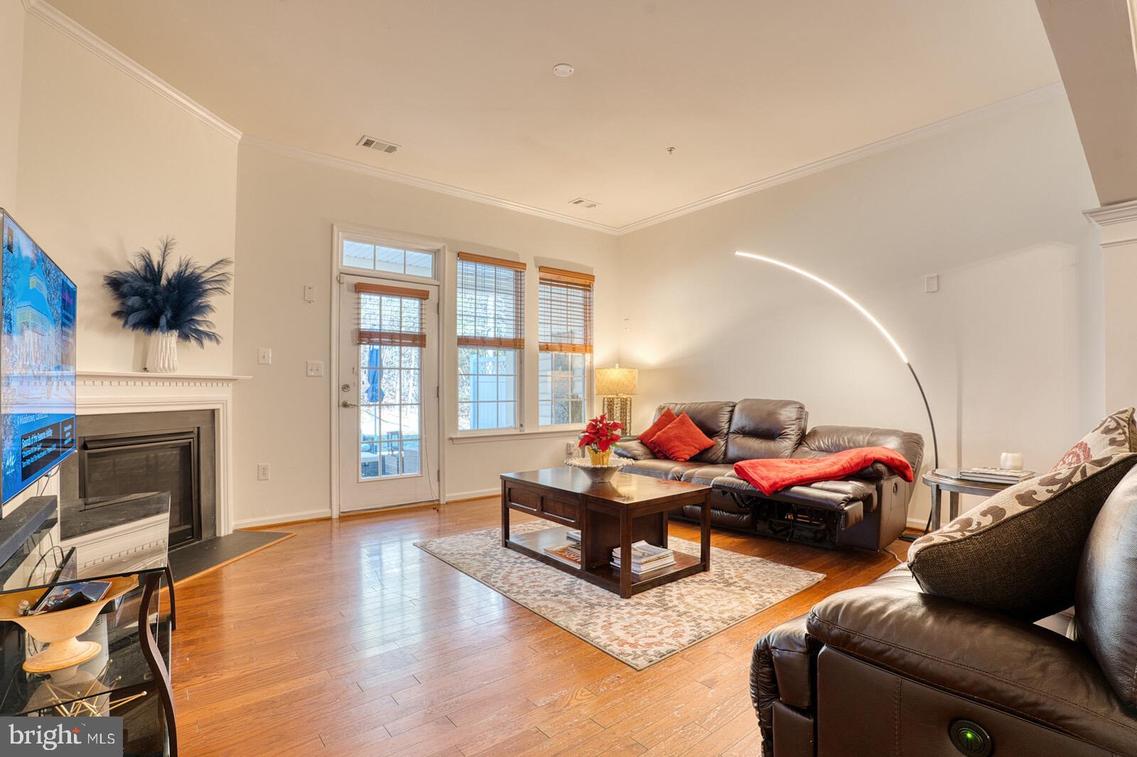 13113 Winding Trail Road Laurel, MD 20707 - Photo 8 of 37 BRIGHT FRESHLY PAINTED W/ CEILING TO FLOOR WINDOWS