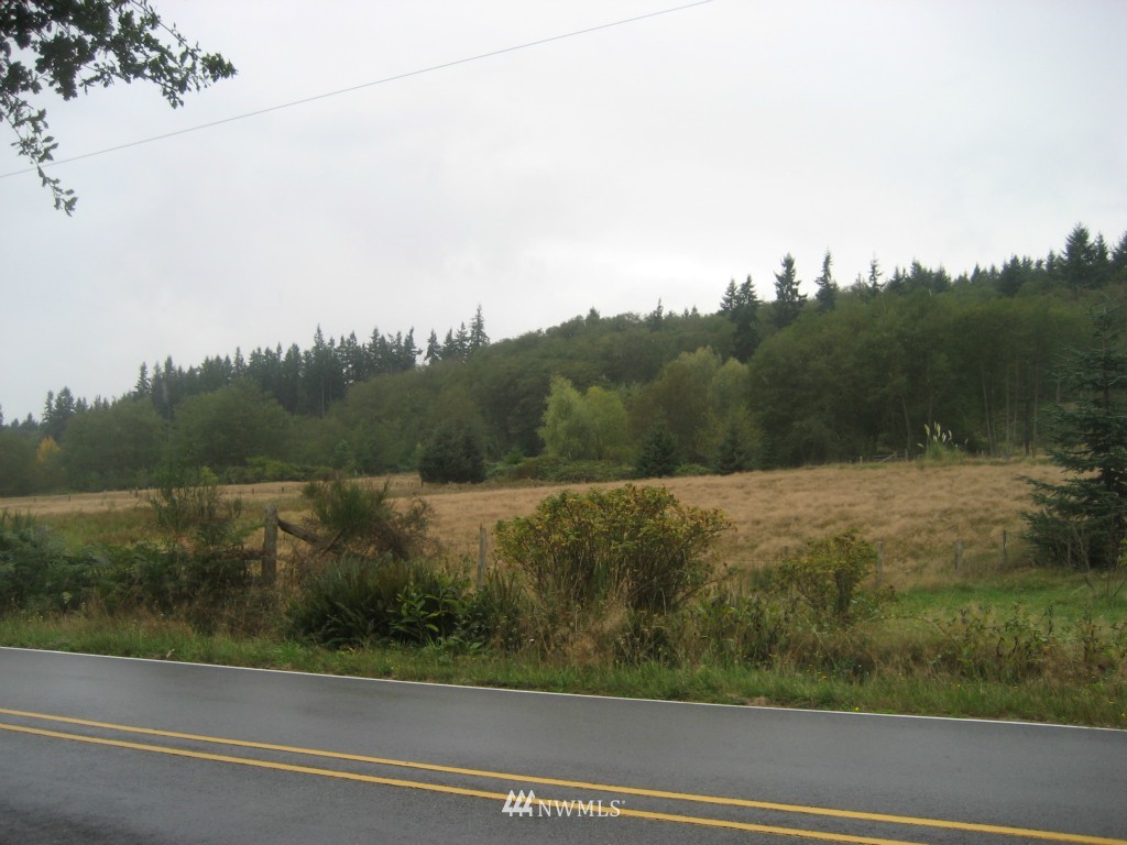 6676 Heggeness Road Clinton, WA 98236 - Photo 10 of 16 Gallery Image 10