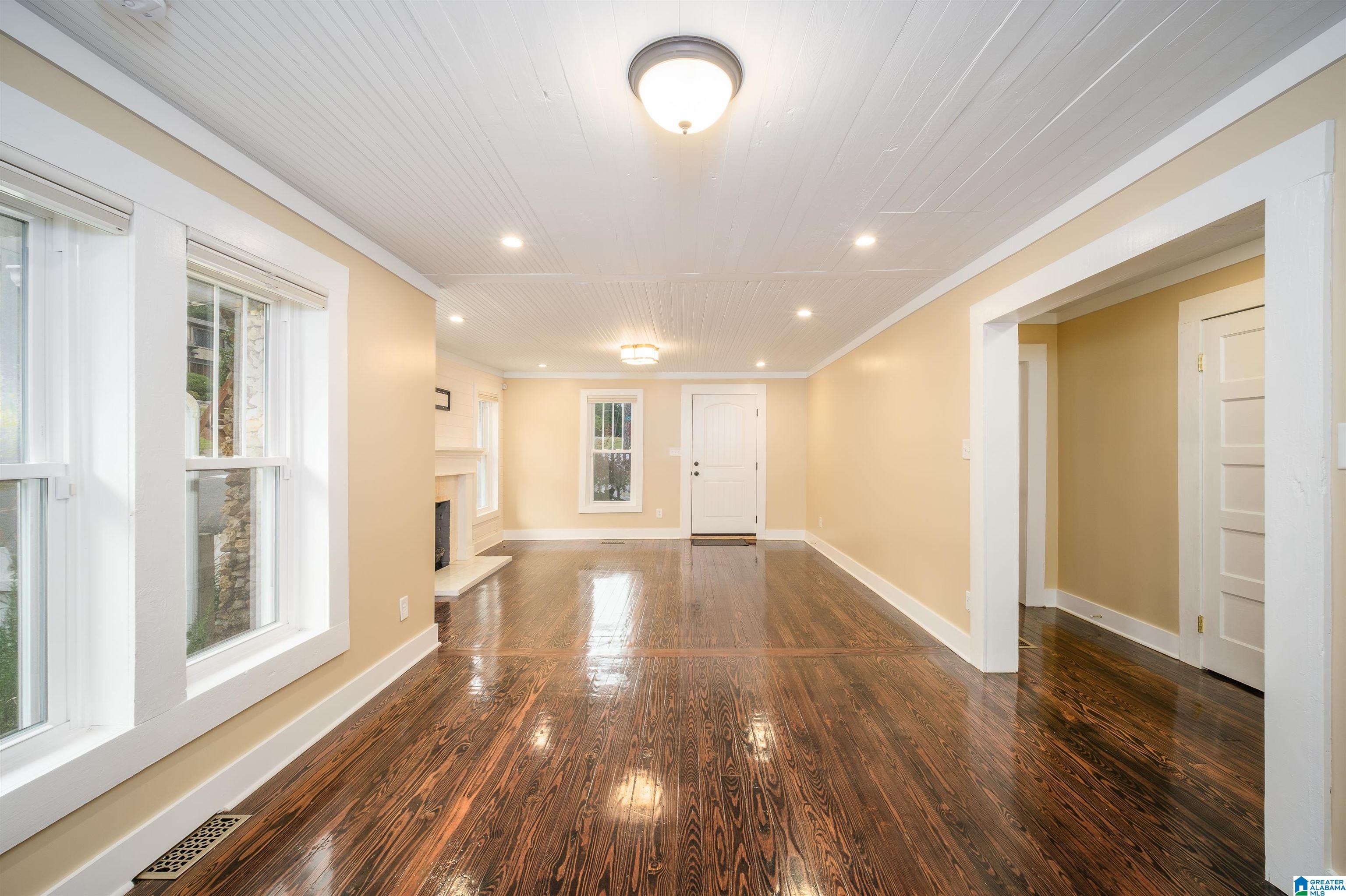 311 C Street North Oneonta, AL 35121 - Photo 5 of 32