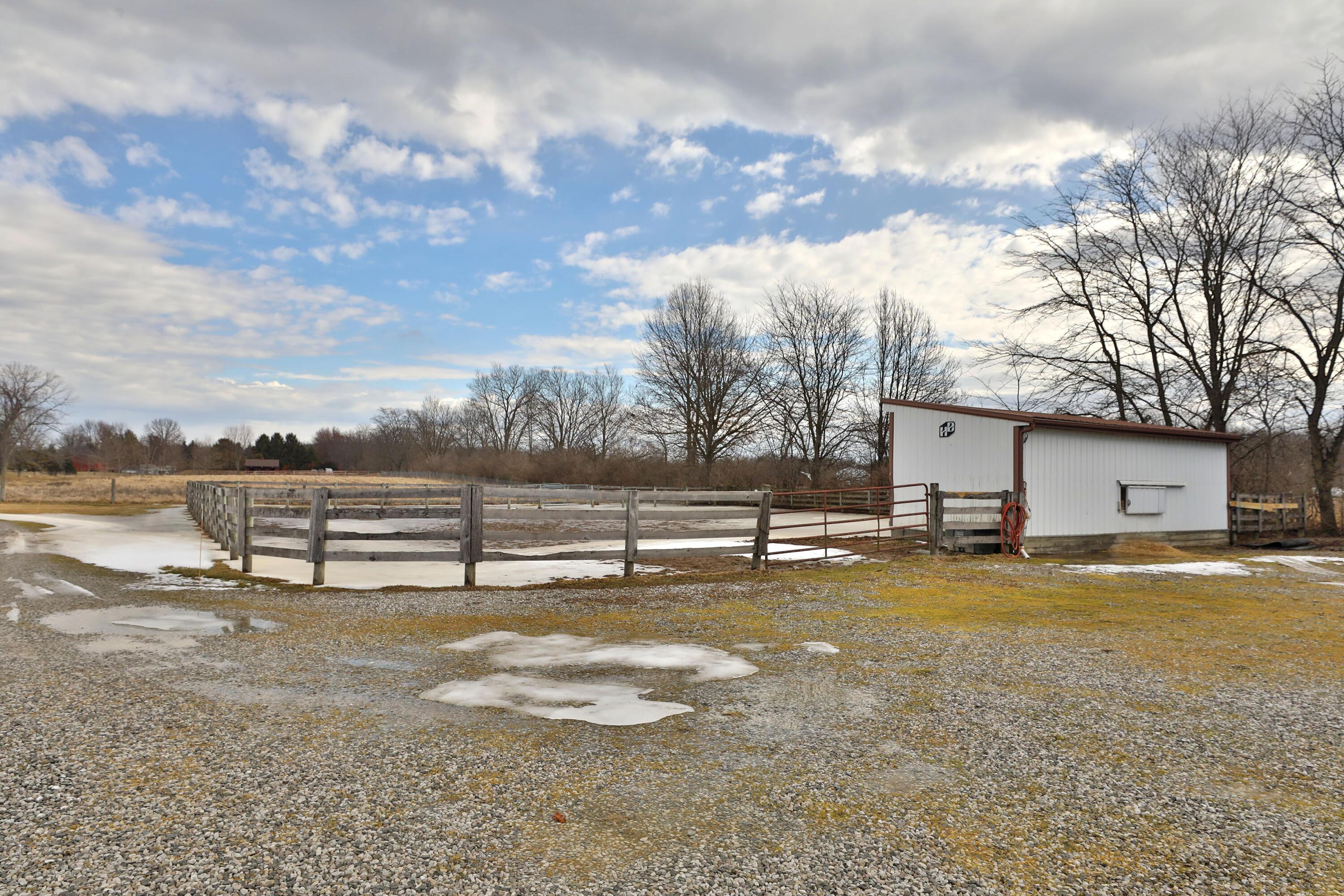 8871 Patterson Road Hilliard, OH 43026 - Photo 27 of 42 8871-Patterson-50