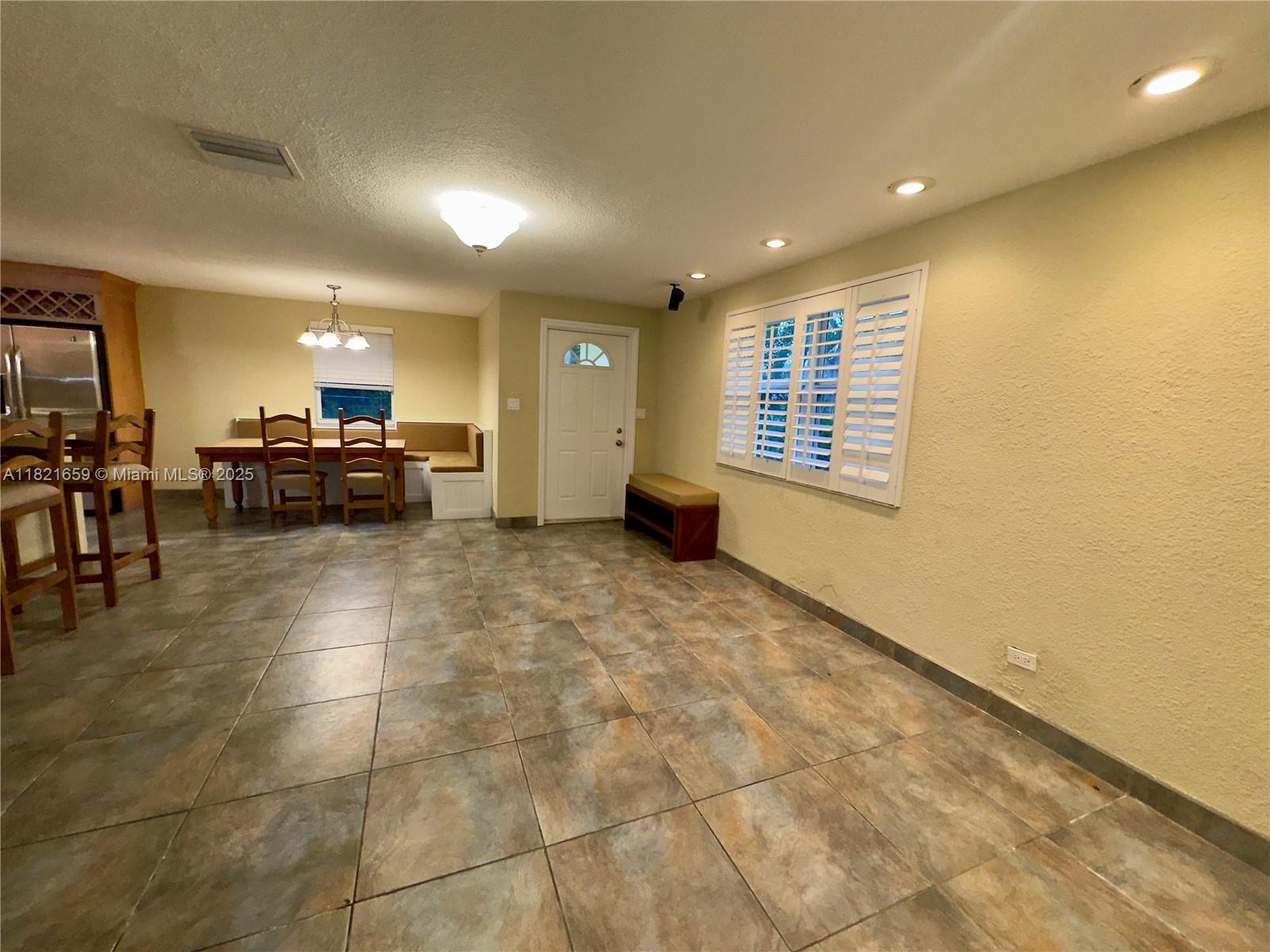 786 Bostwick Drive Key Largo, FL 33037 - Photo 2 of 18