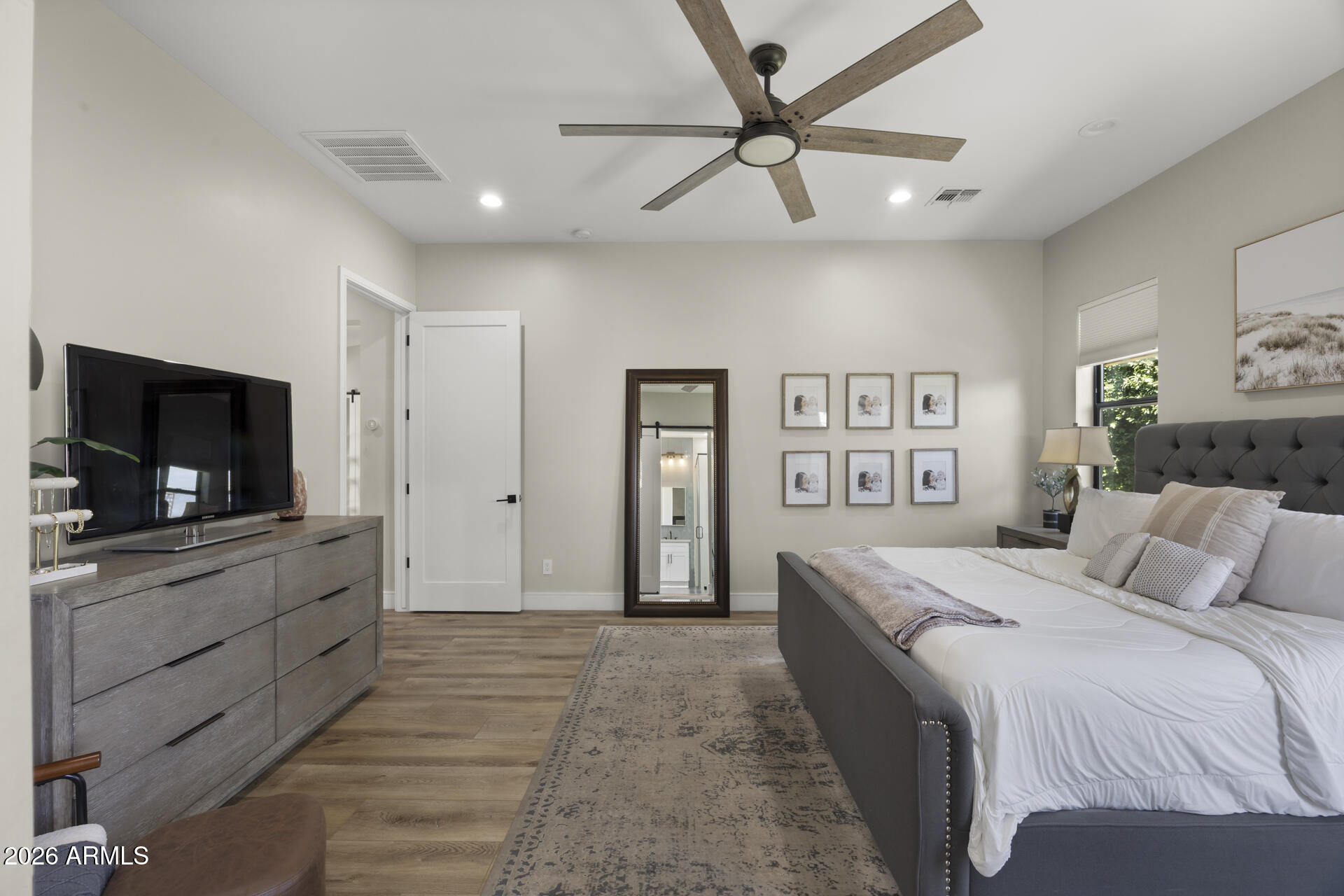 3927 North 13th Place Phoenix, AZ 85014 - Photo 24 of 48 .