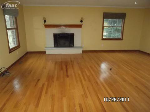 1380 West Ray Road Fenton, MI 48430 - Photo 8 of 19 20252641-7.JPG