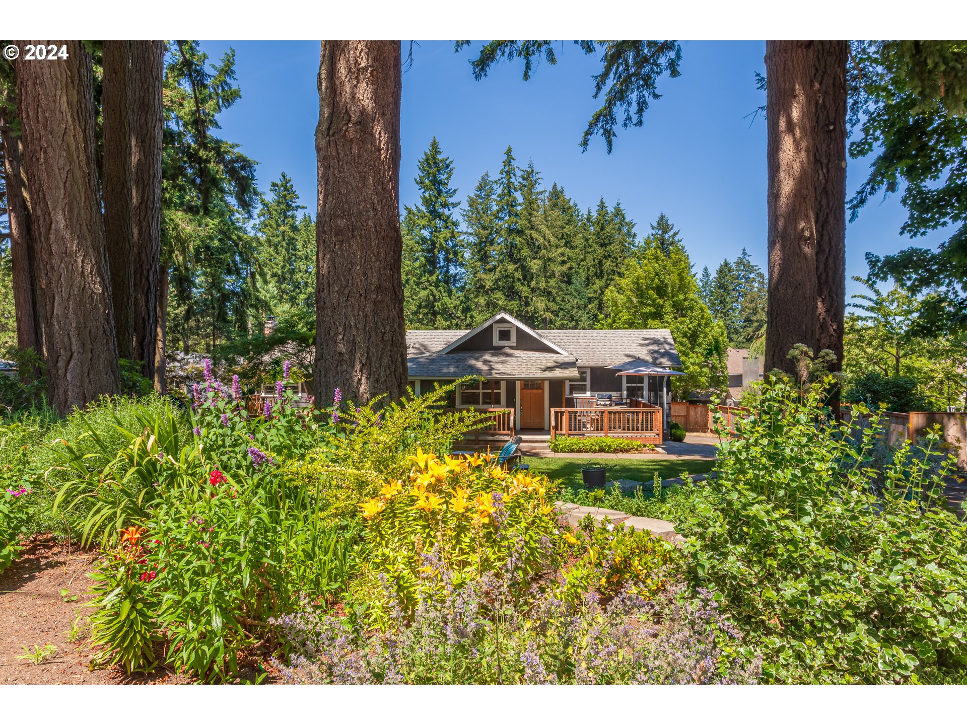 3225-3227 Southwest Stephenson St