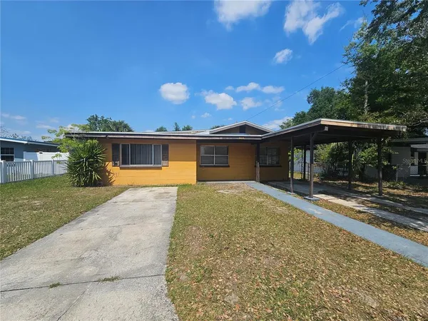 $1,400 | 2412 Kiwanis Avenue, Lakeland, FL 33801