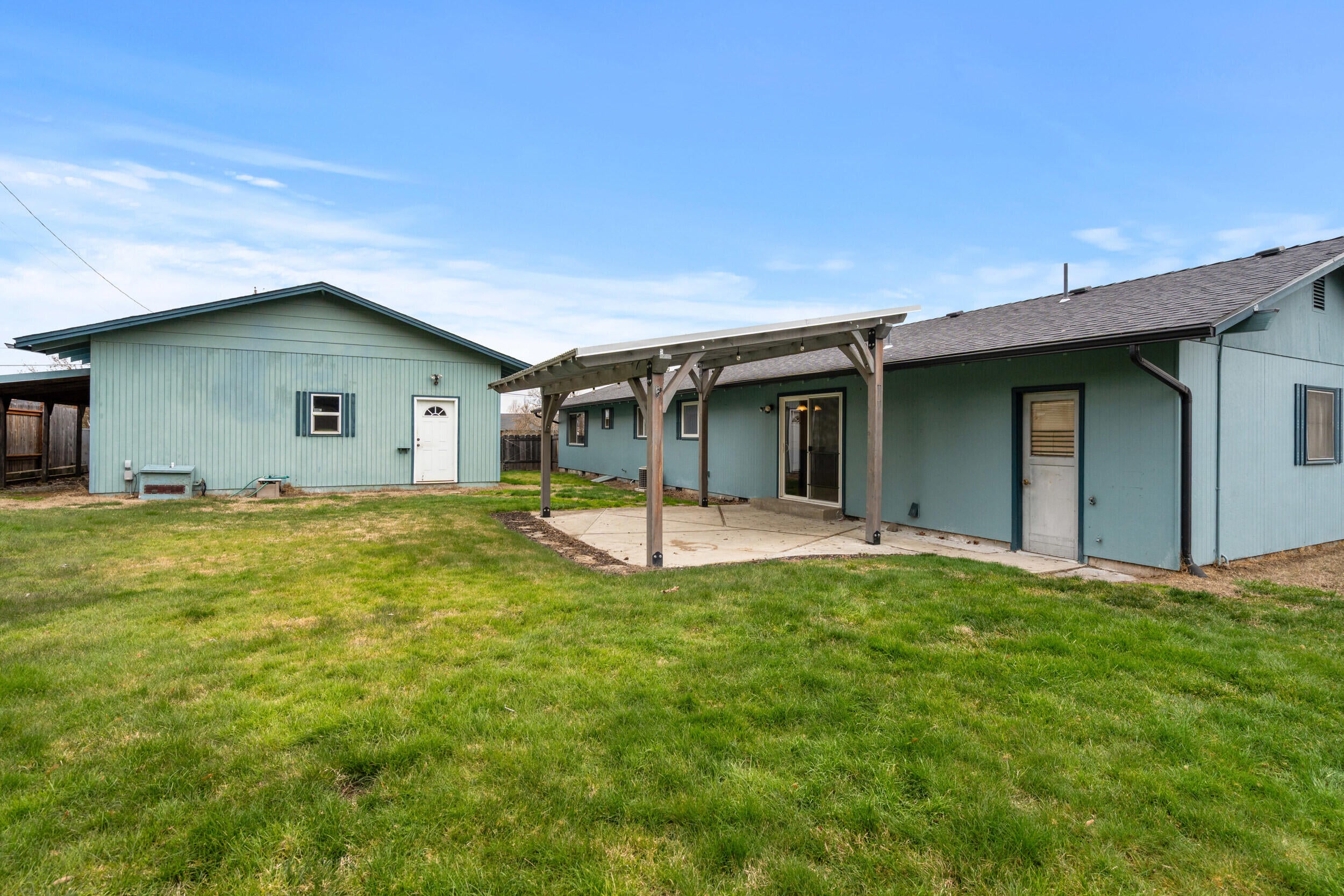 3371 Freeland Road Central Point, OR 97502 - Photo 25 of 38 3371-freeland-rd-26