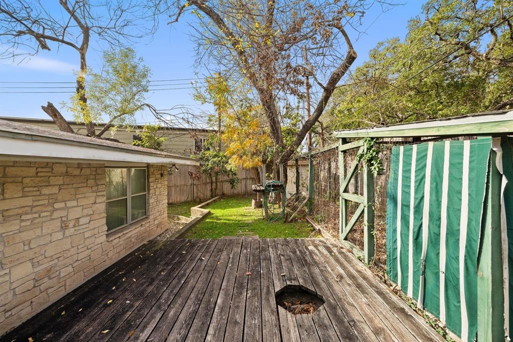 601 Sandringham Circle Austin, TX 78704 - Photo 30 of 40 a view of outdoor space and yard with swimming pool
