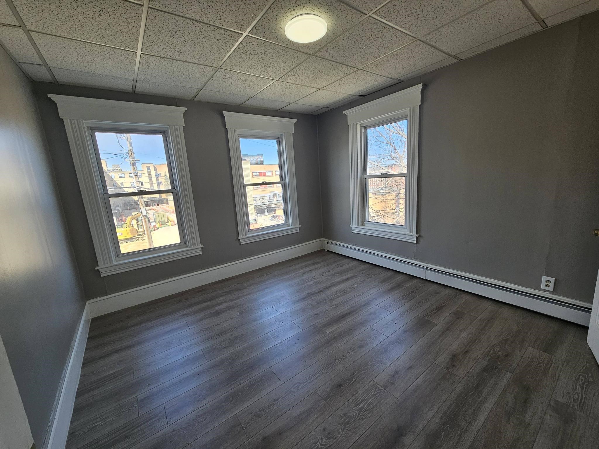 40 Putnam Street, Unit 2 Manchester, NH 03102 - Photo 8 of 17