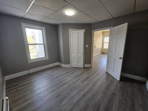 $2,400 | 40 Putnam Street, Unit 2, Manchester, NH 03102