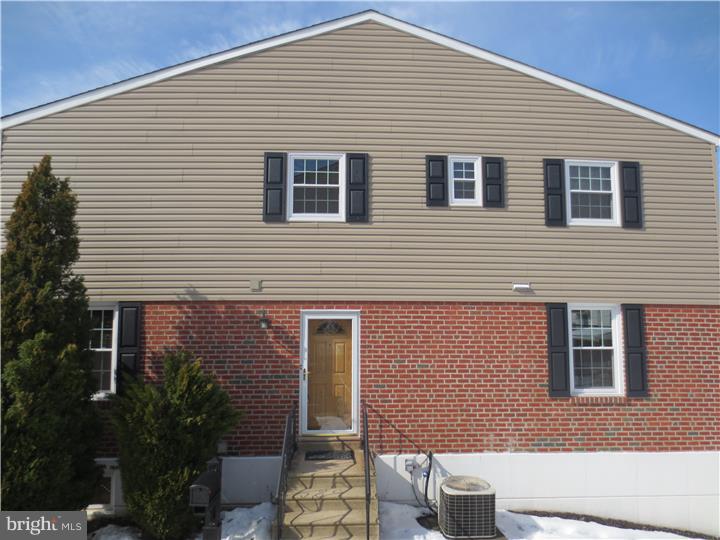 3839 Red Lion Road Philadelphia, PA 19114 - Photo 2 of 17 Exterior Side