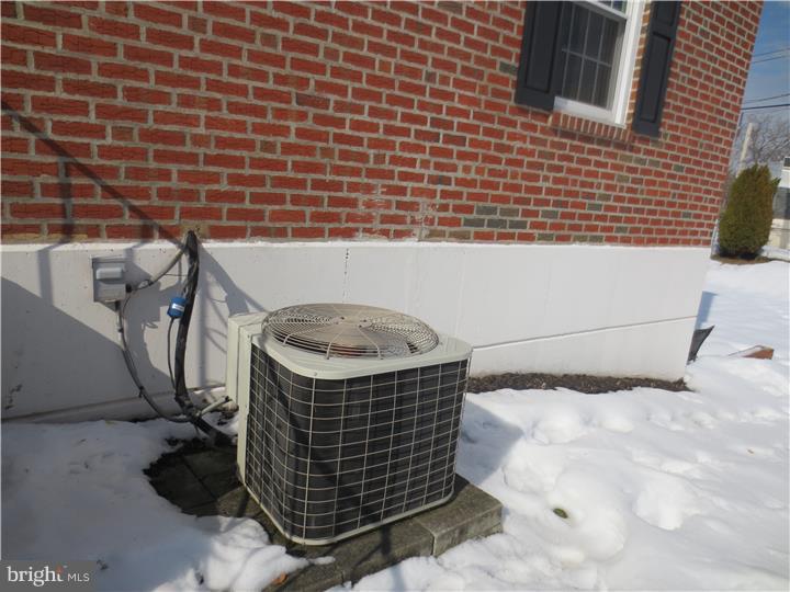 3839 Red Lion Road Philadelphia, PA 19114 - Photo 15 of 17 Exterior