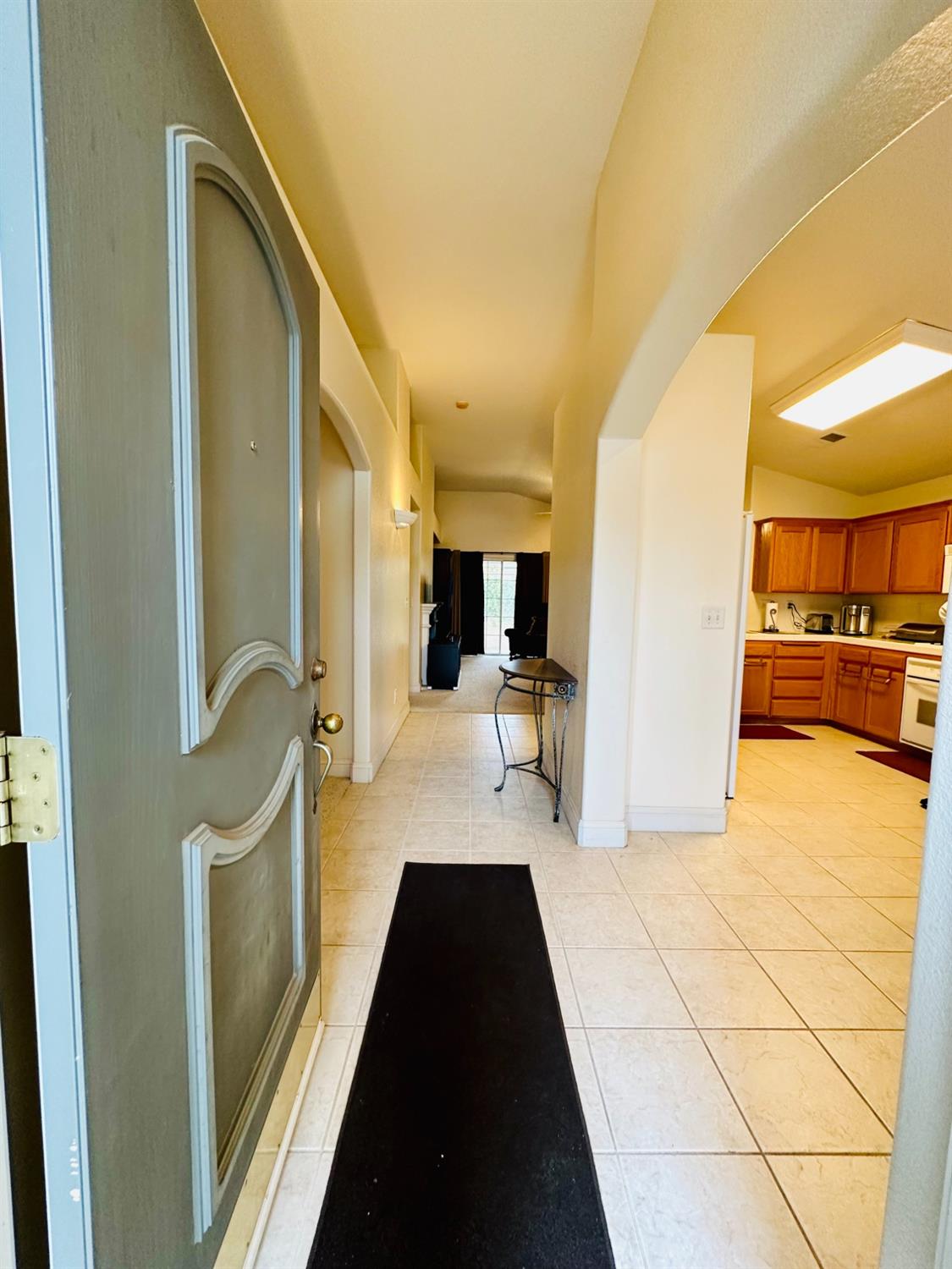 2439 Prescott Avenue Clovis, CA 93619 - Photo 3 of 25 a view of a living room with a couch
