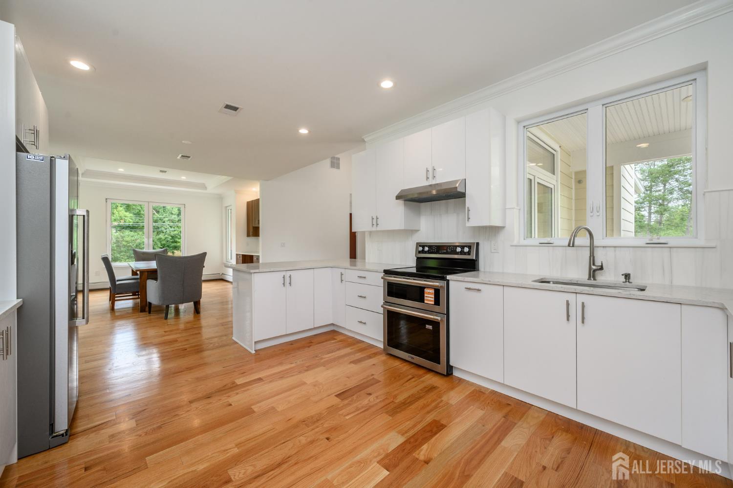 74 Woosamonsa Road Pennington, NJ 08534 - Photo 13 of 59 Gallery Image 13