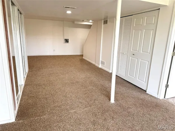 $296,900 | 3560 Pearson Pointe Court, Mehlville, MO 63129