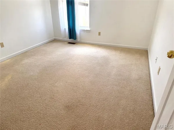$296,900 | 3560 Pearson Pointe Court, Mehlville, MO 63129