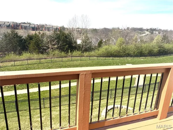 $296,900 | 3560 Pearson Pointe Court, Mehlville, MO 63129