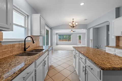 $375,000 | 1402 Highland Drive, Cedar Park, TX 78613