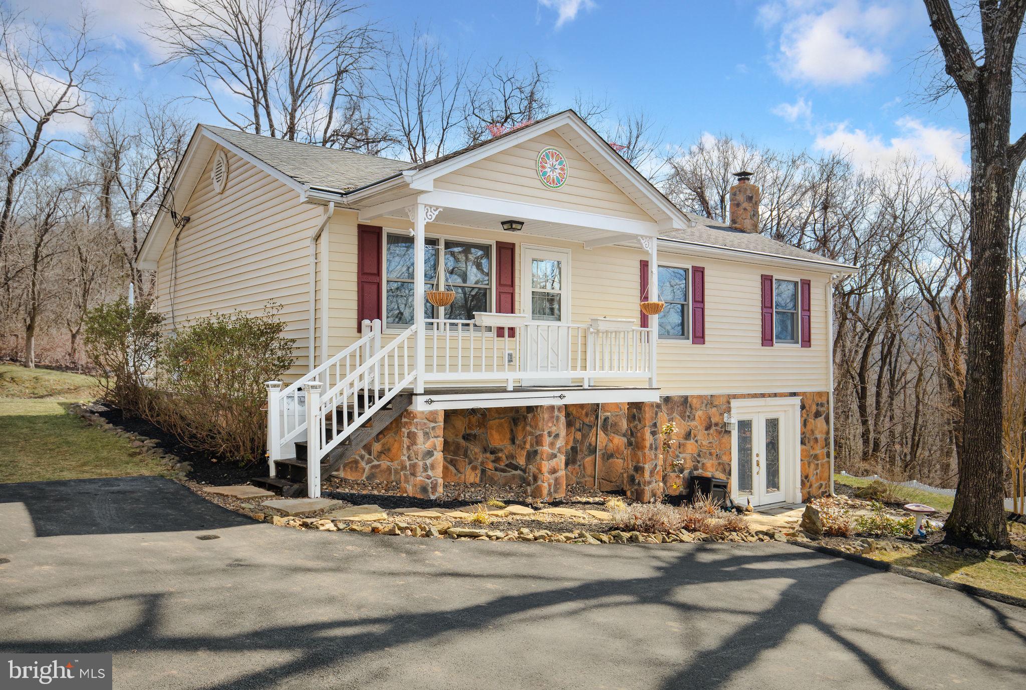 552 Bragg Drive Front Royal, VA 22630 - Photo 1 of 34