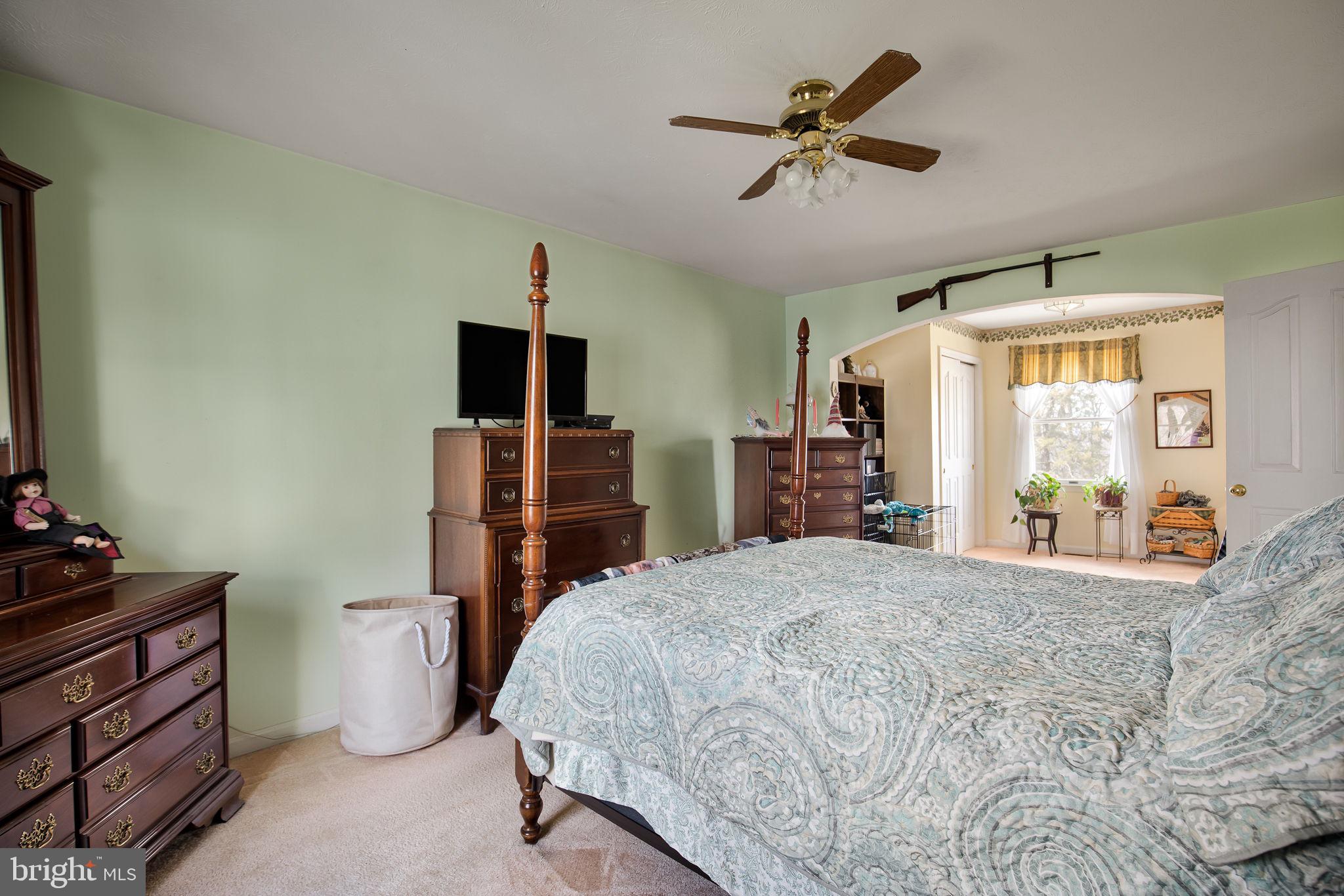 552 Bragg Drive Front Royal, VA 22630 - Photo 15 of 34 Primary Bedroom