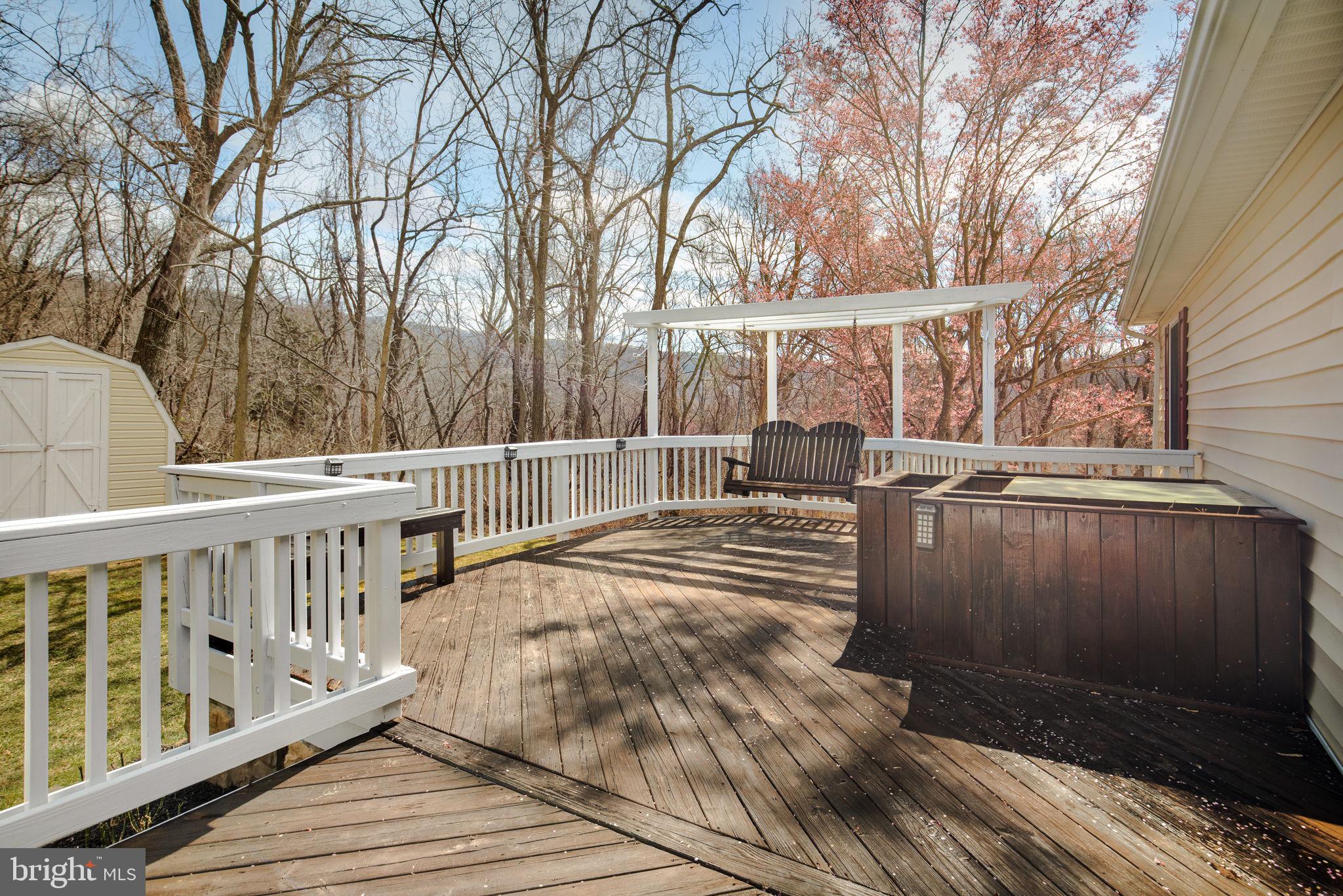 552 Bragg Drive Front Royal, VA 22630 - Photo 6 of 34 Enjoy your private Back Deck