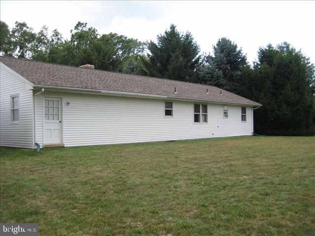 4 East Hunter Road Carlisle, PA 17015 - Photo 2 of 5 Gallery Image 2
