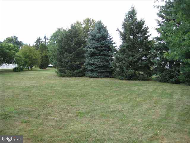 4 East Hunter Road Carlisle, PA 17015 - Photo 5 of 5 Gallery Image 5