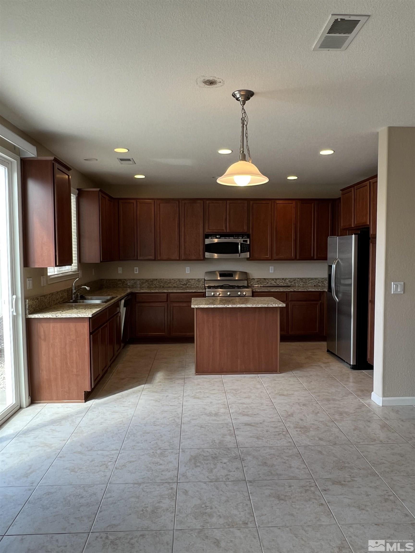 2100 Overland Road Reno, NV 89521 - Photo 5 of 23 Photo 5