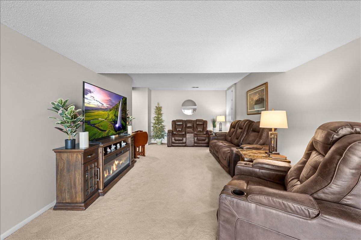 139 Ridge Way Mahtomedi, MN 55115 - Photo 21 of 30