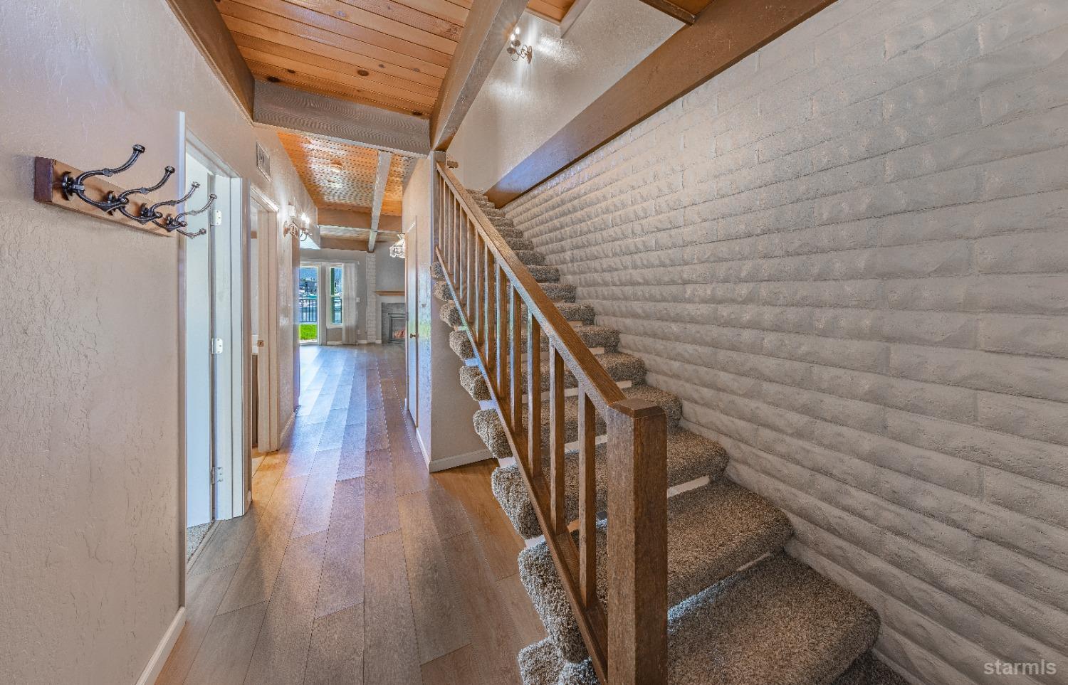 439 Ala Wai Boulevard, Unit 121 South Lake Tahoe, CA 96150 - Photo 12 of 35 a view of entryway