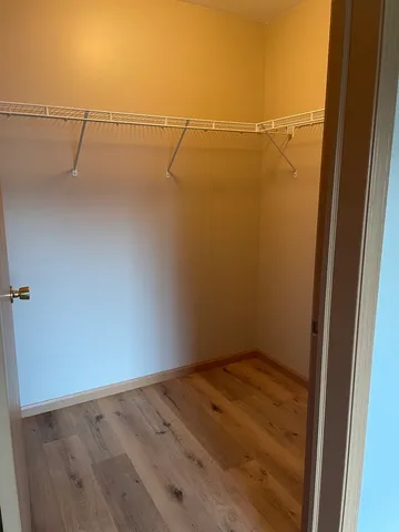 $1,700 | 801 Silverstone Drive, Unit 801, Carpentersville, IL 60110