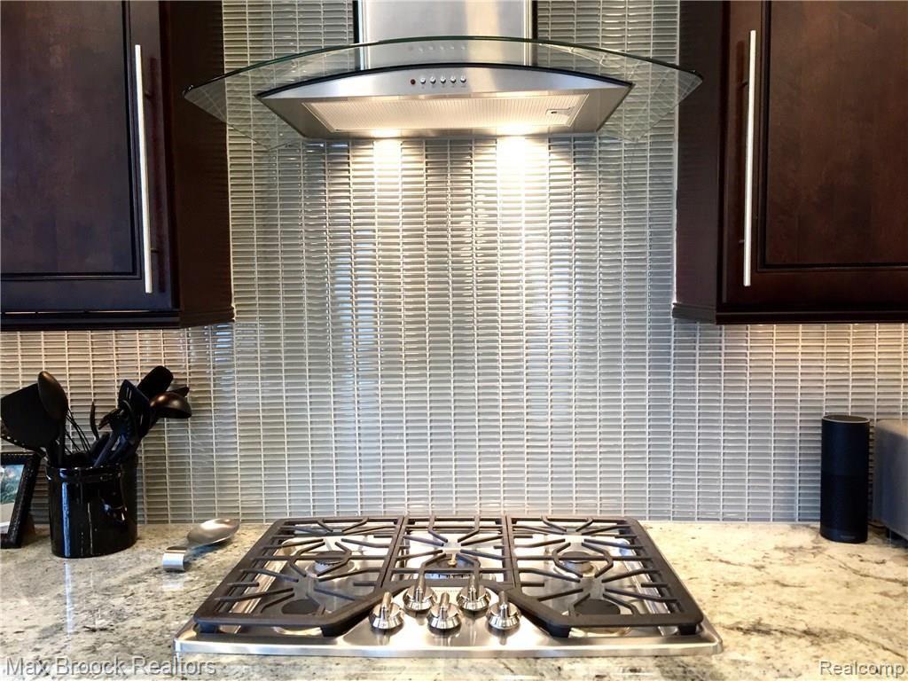 2253 Pembroke Road Birmingham, MI 48009 - Photo 16 of 62 TOP NOTCH APPLIANCES
