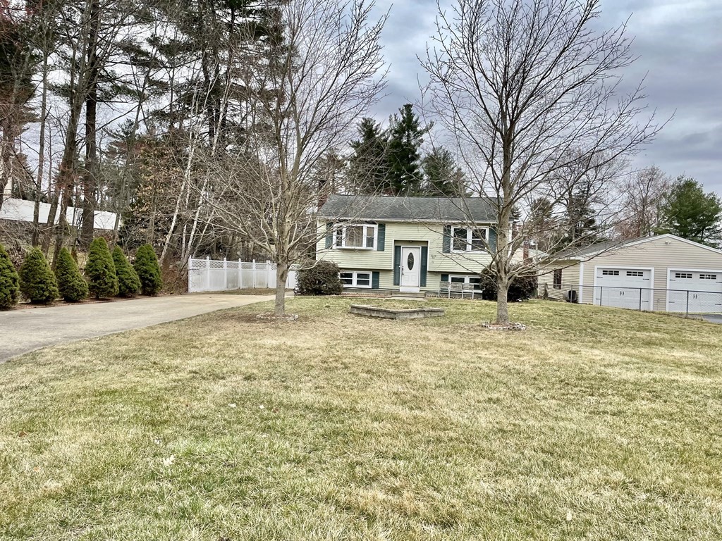 25 Charant Road Lowell, MA 01854 - Photo 3 of 27 Gallery Image 3