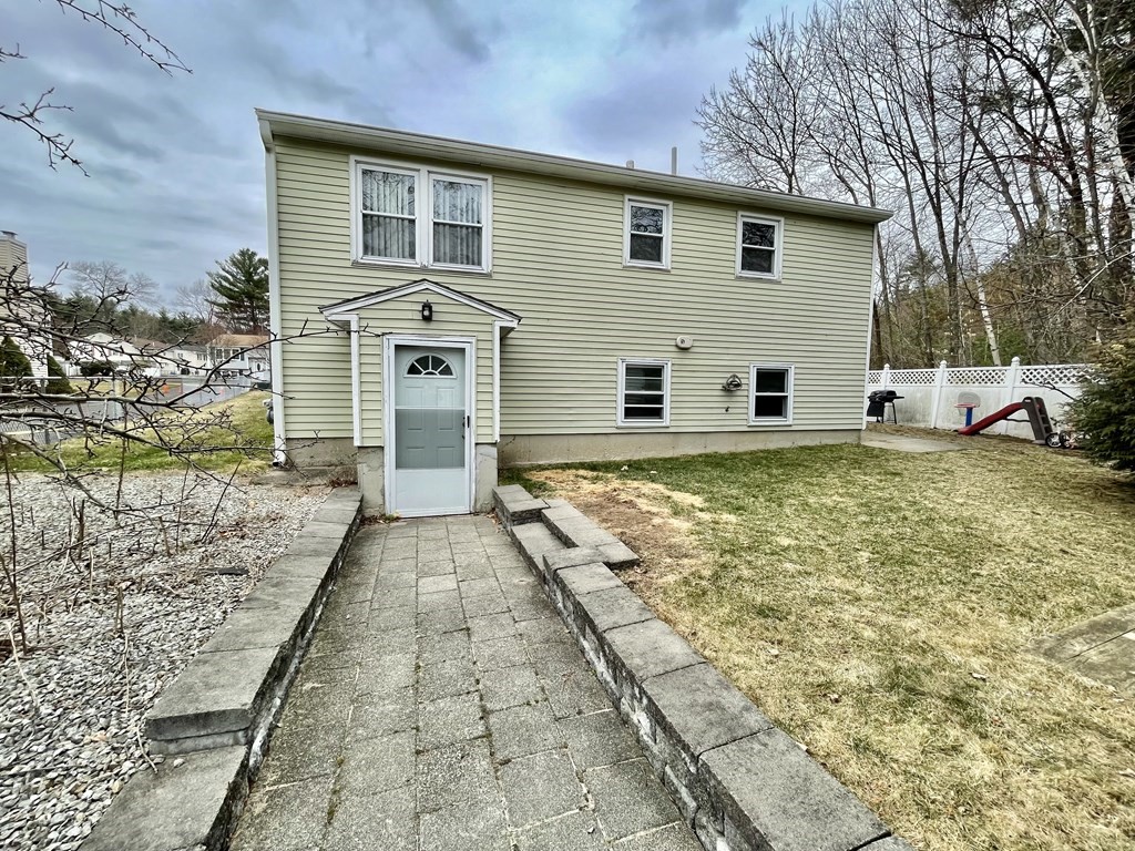 25 Charant Road Lowell, MA 01854 - Photo 8 of 27 Gallery Image 8