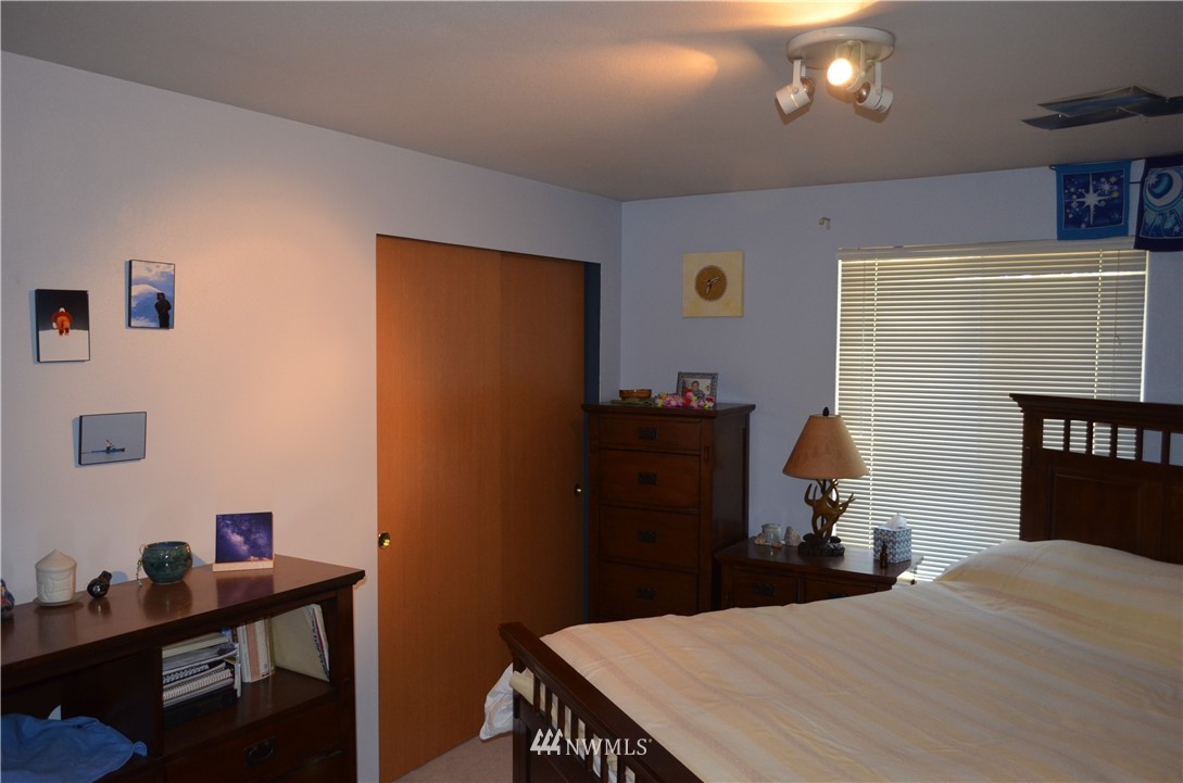13510 Military Road Southeast Rainier, WA 98576 - Photo 14 of 19 Gallery Image 14