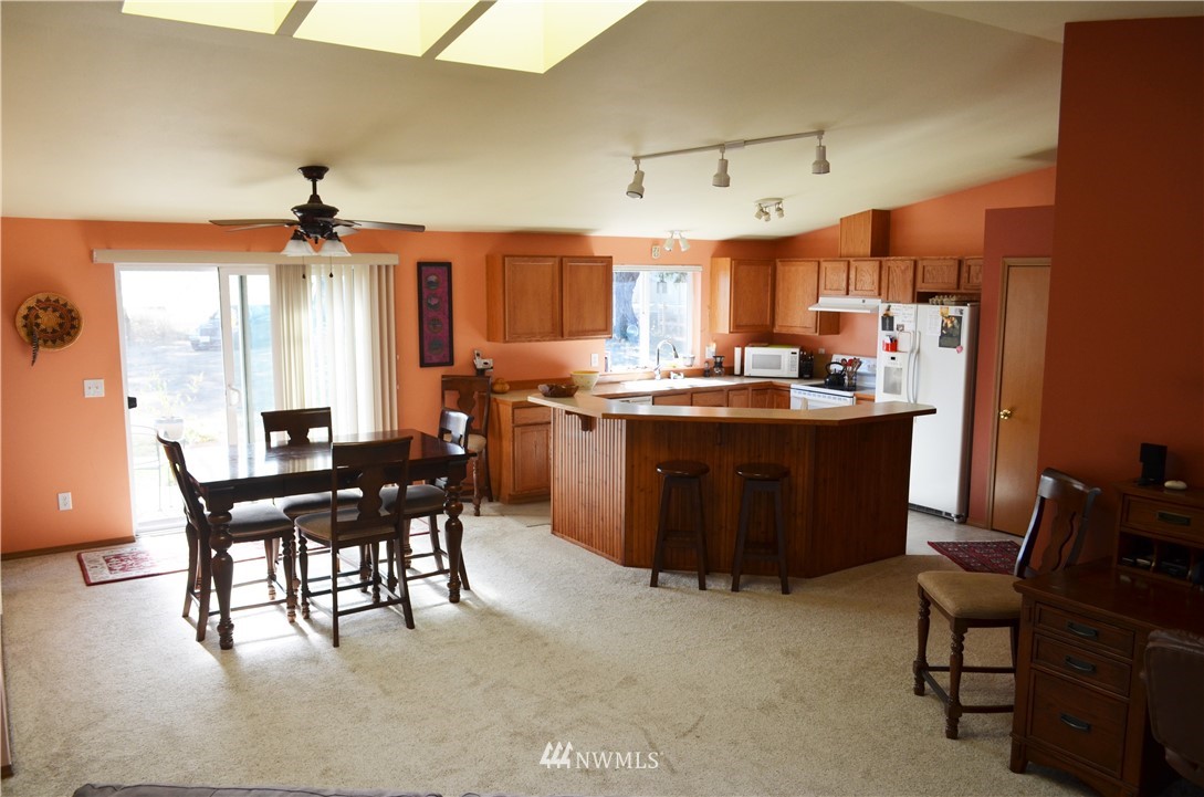 13510 Military Road Southeast Rainier, WA 98576 - Photo 9 of 19 Gallery Image 9