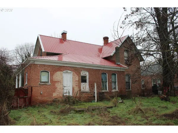 $145,000 | 419 North Water Street, Weston, OR 97886