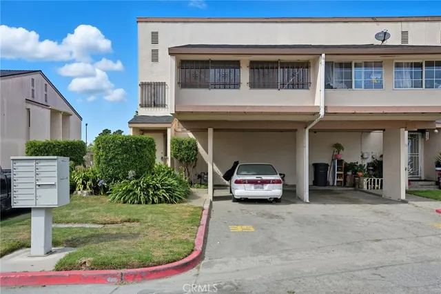 $199,000 | 933 Acosta Plaza, Unit 35, Salinas, CA 93905