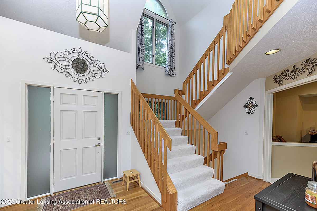 4335 Aztec Way Okemos, MI 48864 - Photo 4 of 41 04