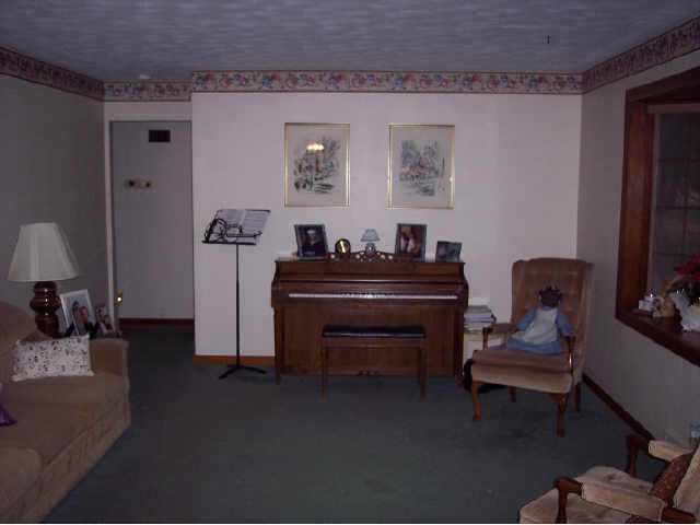 1821 Nelson Road Lancaster, OH 43130 - Photo 2 of 3 Gallery Image 2