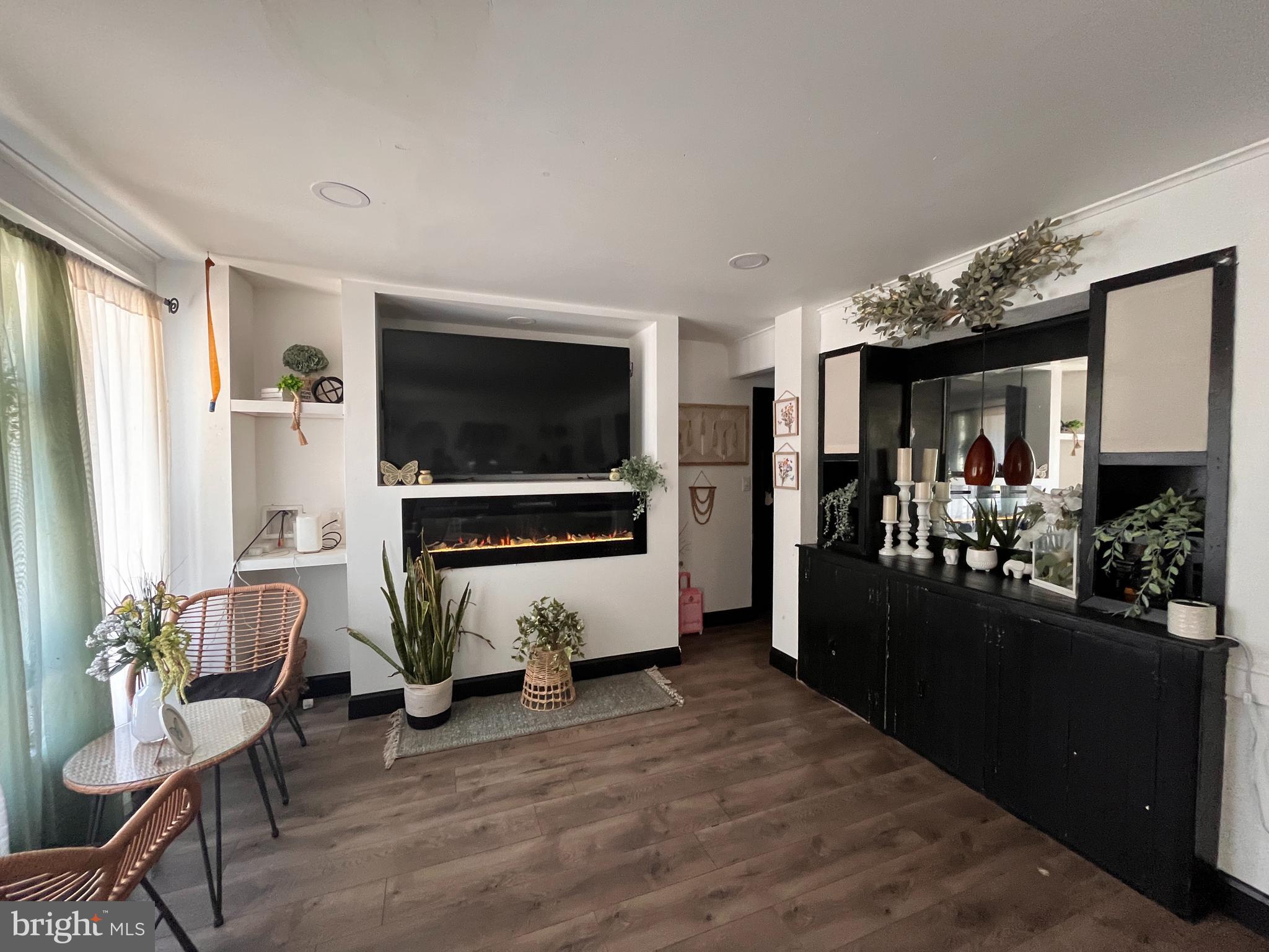 43 Smith Terrace Clementon, NJ 08021 - Photo 3 of 10