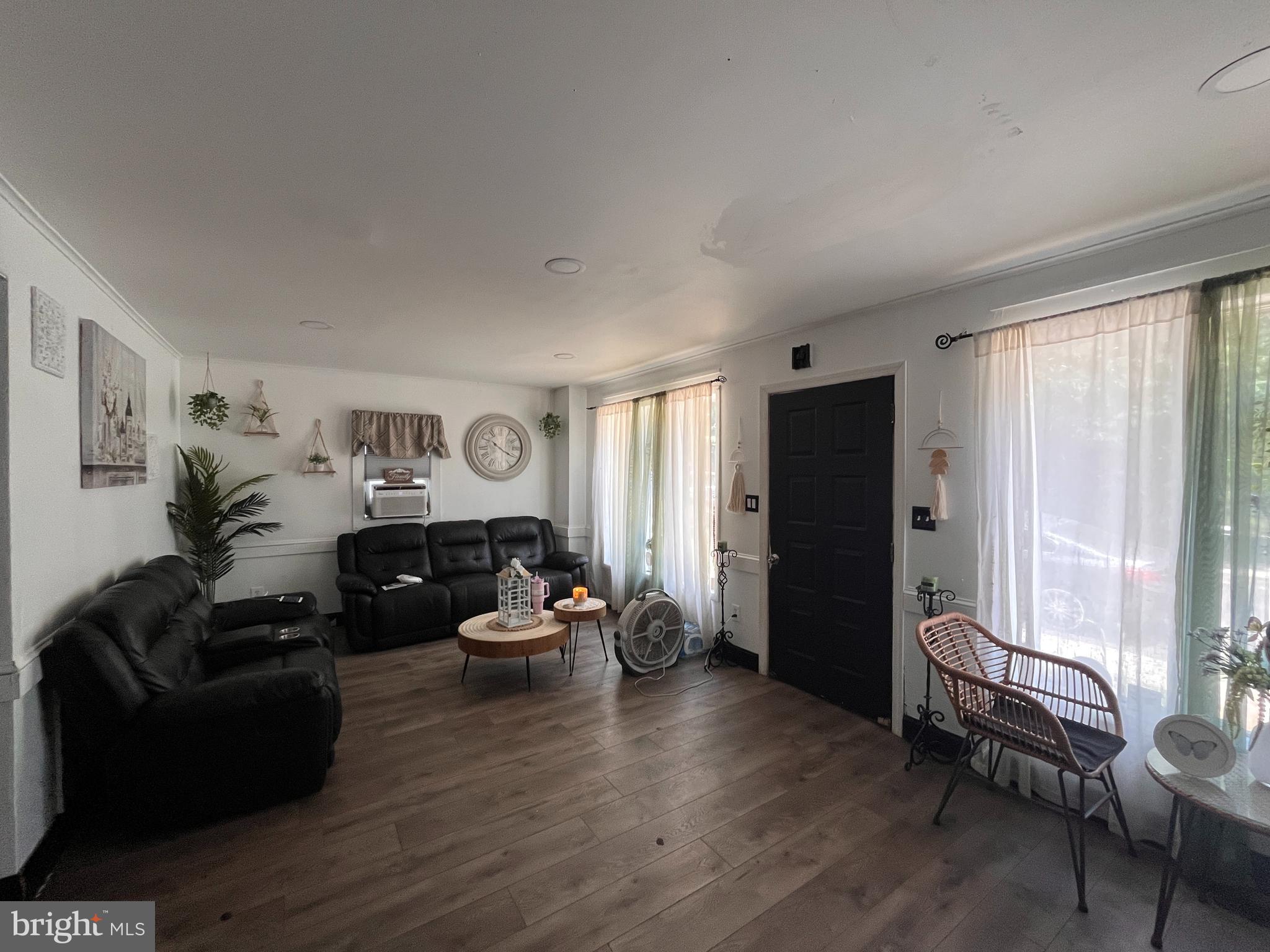 43 Smith Terrace Clementon, NJ 08021 - Photo 4 of 10