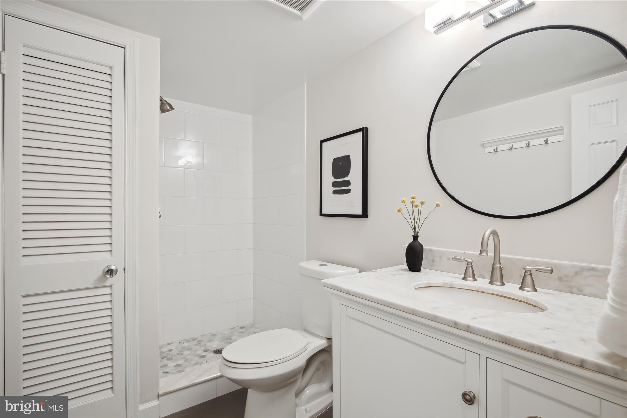 6340 Golf Course Square Alexandria, VA 22307 - Photo 33 of 58 Hallway Full Bath on Lower Level